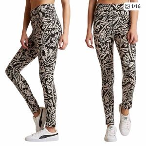 FP Movement by Free People Black & White Printed High-Rise Leggings Size Medium